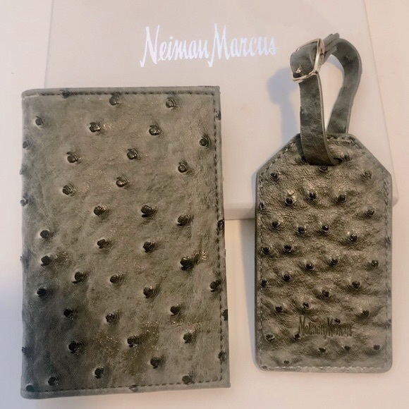 Faux Ostrich Passport/Bagtag - Picture 3 of 3